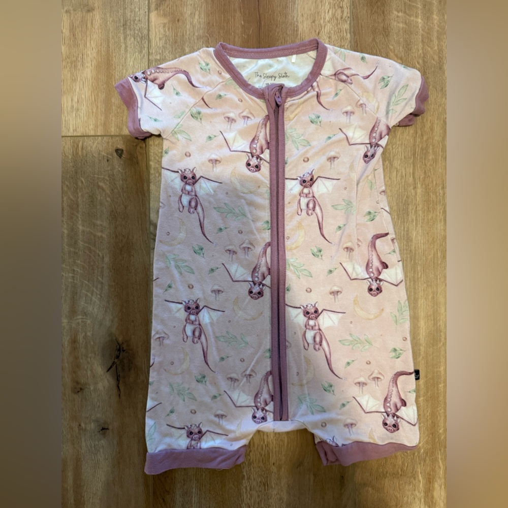 Sleepy Sloth “Pink Dragon” Bamboo Romper – 18–24 Months – EUC